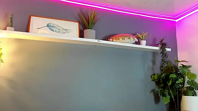 Kira_Exe_ live XXX chat