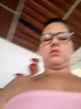 tugordita-hot's Webcam Show