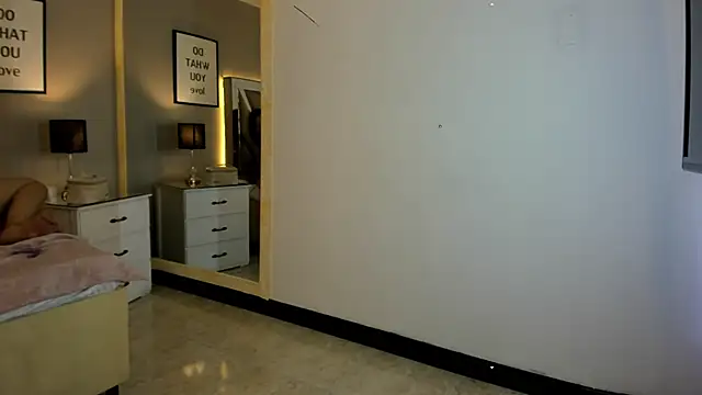 XXX chat uživo modela cellestehot