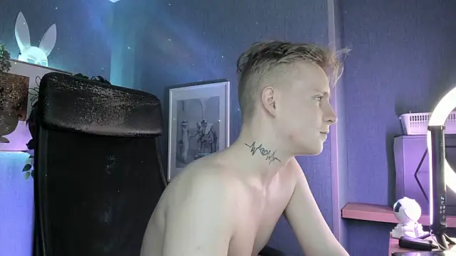 AlexxSweet 在線直播表演