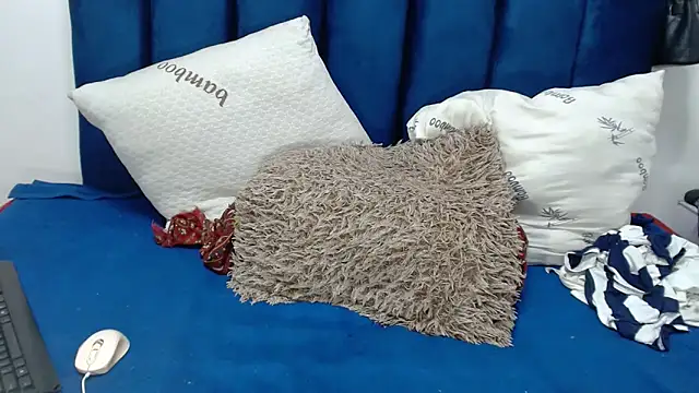 Živý XXX chat Thickchocolatex2