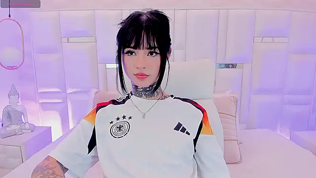 XXX chat uživo modela doll__bella