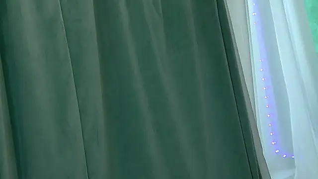 EllaAzianaa's Live XXX Chat