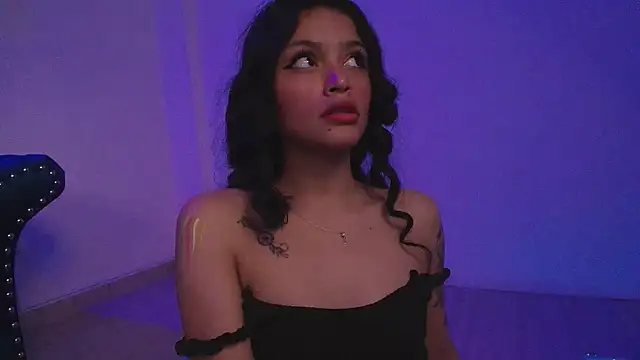 XXX chat uživo modela Maddie_T18