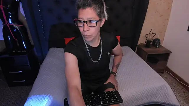 دردشة Kali_Panther الجنسية المباشرة