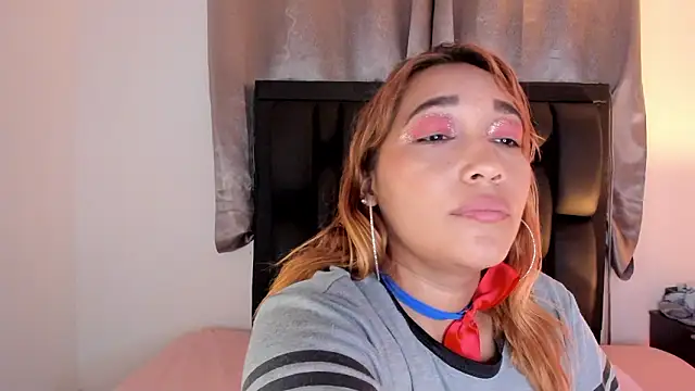 Chat XXX ao vivo de Miia_Grey_