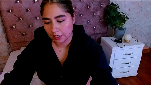 XXX chat uživo modela Sofiazaf_