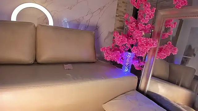 Sia_37's Live XXX Chat