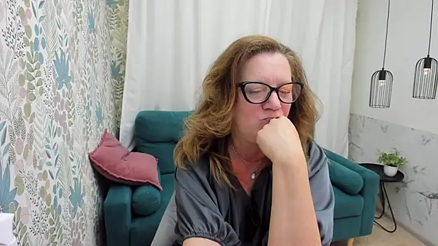 LeaPure Live XXX Chat