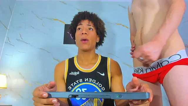 Spicy_guys লাইভ XXX চ্যাট