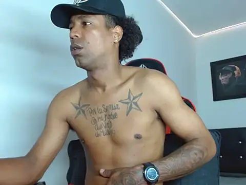 Webkamerová show BBC_Black_