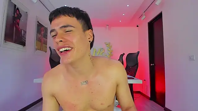 Онлайн чат XXX BenitoSaenz