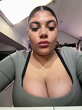 Živý XXX chat MinaKhalina