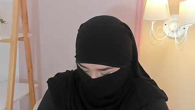 _zharaa's Live XXX Chat