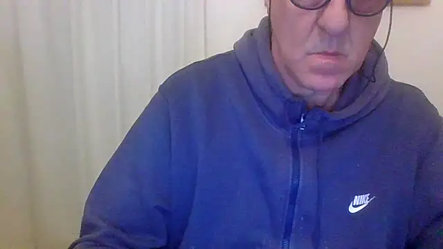 ANONIMO7735's Webcam Show