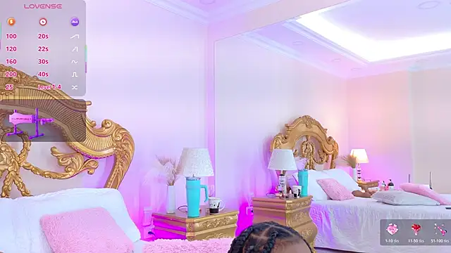 AshleyFerri élő XXX-chatje