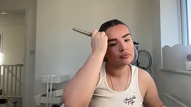 maisiesmithx: απευθείας συνομιλία ΧΧΧ