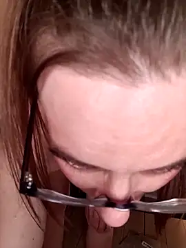 Chatroom XXX en direct de snowbird1117