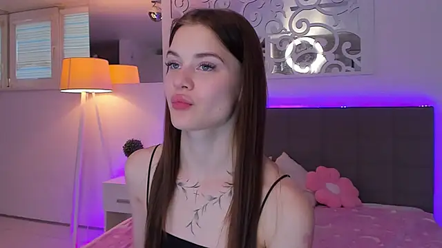 LuisaClover Live XXX Chat