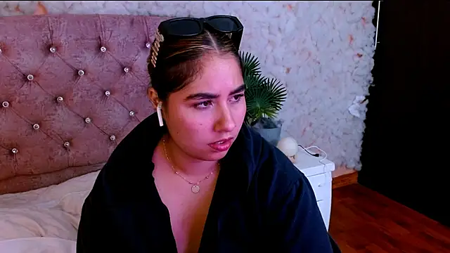 Sofiazaf_'s Live XXX Chat