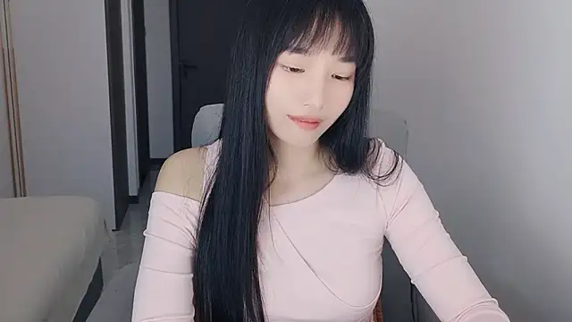 Lisa-3333's Live XXX Chat