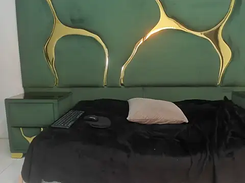 Živý XXX chat CamilaRoyale