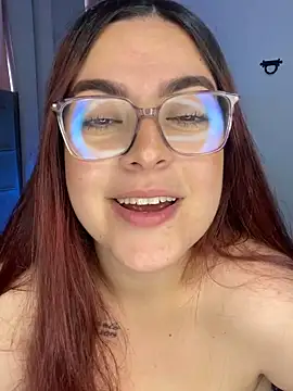 Kiara_noirr Chat XXX live