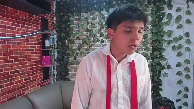 Thiago_Kozak Live XXX-Chat