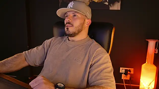 AngeloEric live XXX chat