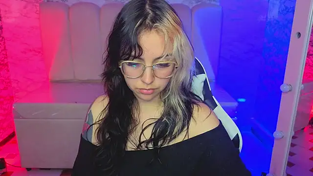 Chat +18 de Hela_v ao vivo