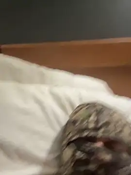 StarDust61: διαδικτυακό σόου στην κάμερα