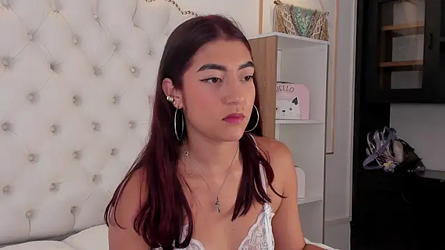 Sara_funyのライブXXXチャット