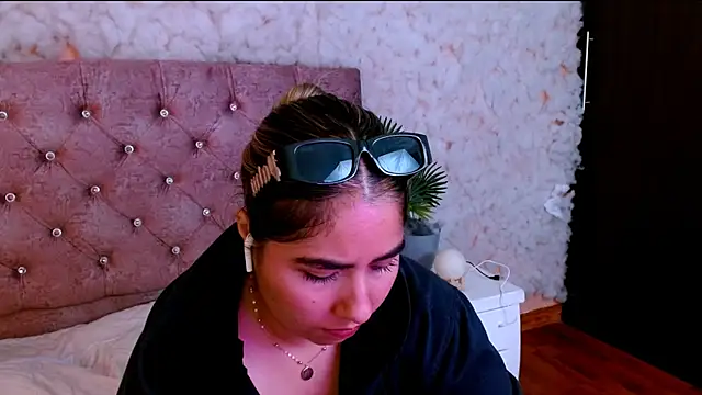 Sofiazaf_'s Live XXX Chat