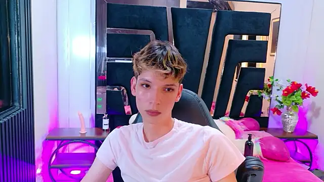 Show modela Stefany_PiInk na web-kameri