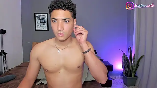 MitchellXD Show Webcam