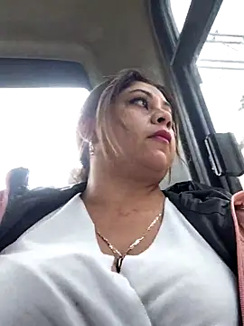 Laura-Hernandez's Webcam Show