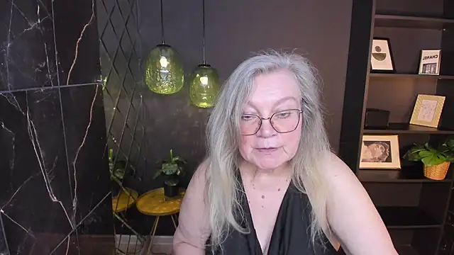 NataliMellow 在線直播表演