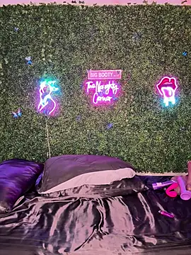 Chat XXX ao vivo de RenaThickAss