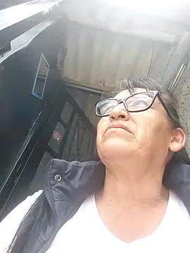 clarita_01's Webcam Show