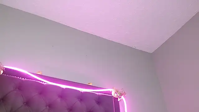 CharlotteLemke's Live XXX Chat