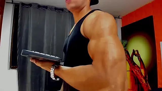 adrian_ray লাইভ XXX চ্যাট