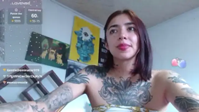 ZoeBakers_ Chat XXX in diretta