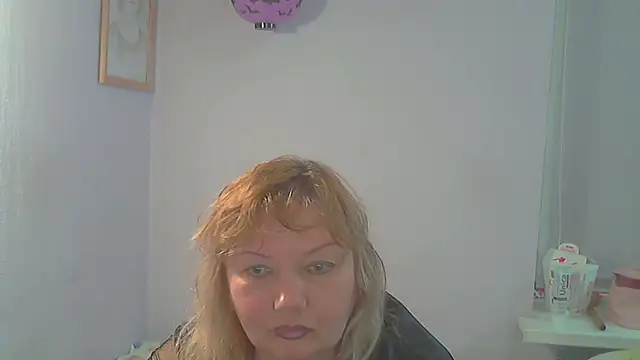 Lusi-777's Live XXX Chat