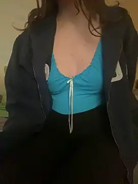 KittieCreme Chat XXX live