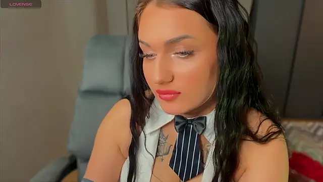 mygoddesshecate's Live XXX Chat