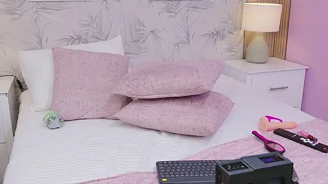 EmmaLeens' Live XXX Chat