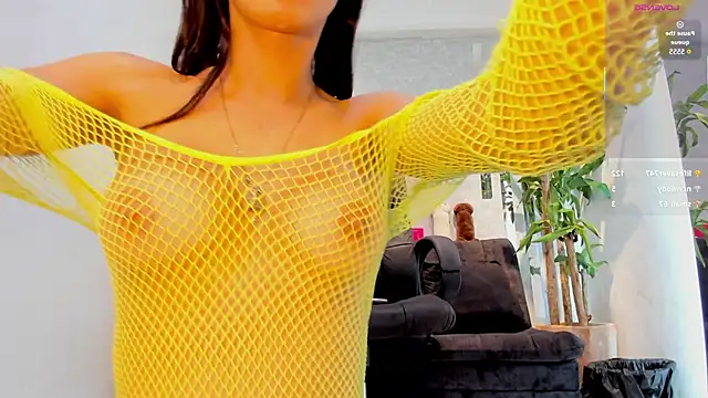 Show modela lily_cash1 na web-kameri