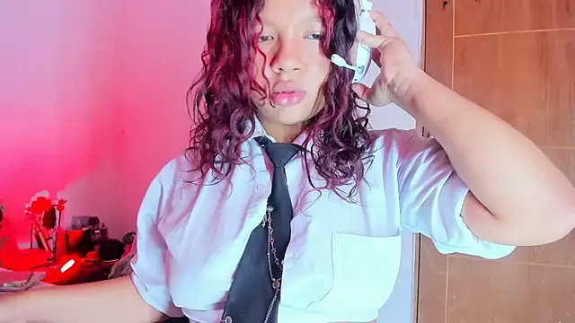 Živý XXX chat Emily_Coper18