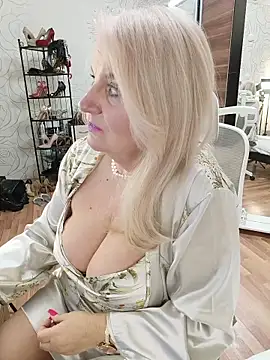 Chat +18 de AvrilMillers ao vivo