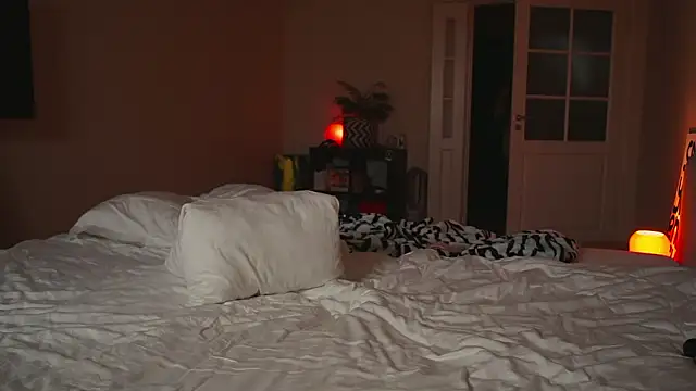 mynaughtynights' Live XXX Chat